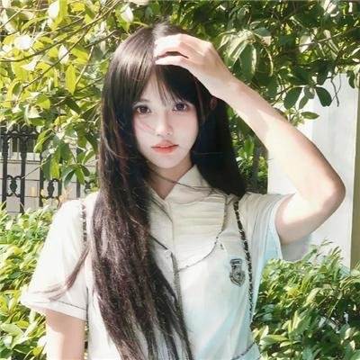 倾斜的花园 在线观看封面