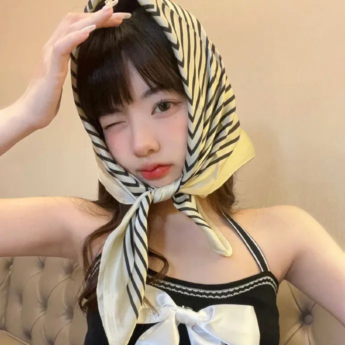 当红女秘书 在线观看封面